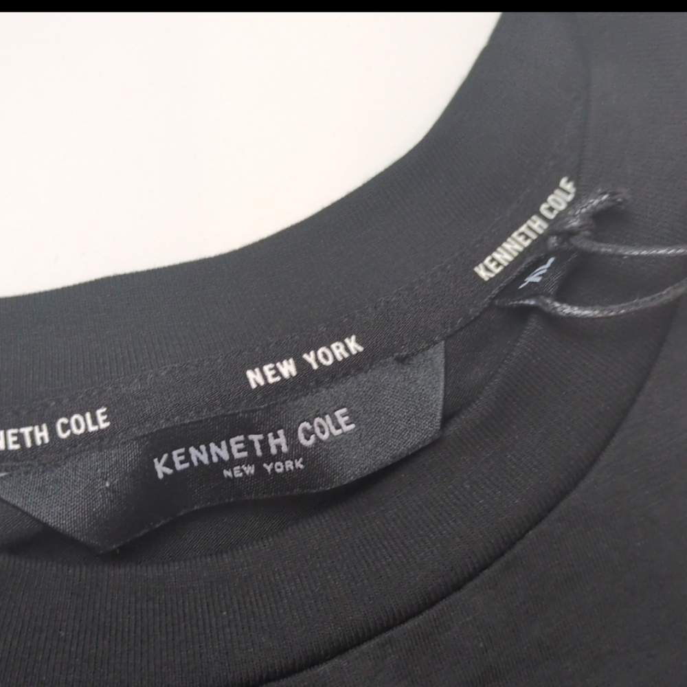 Kenneth Cole New York 1983 Logo Black On Black T-shirt Size Unisex XL NWT - Picture 14 of 16